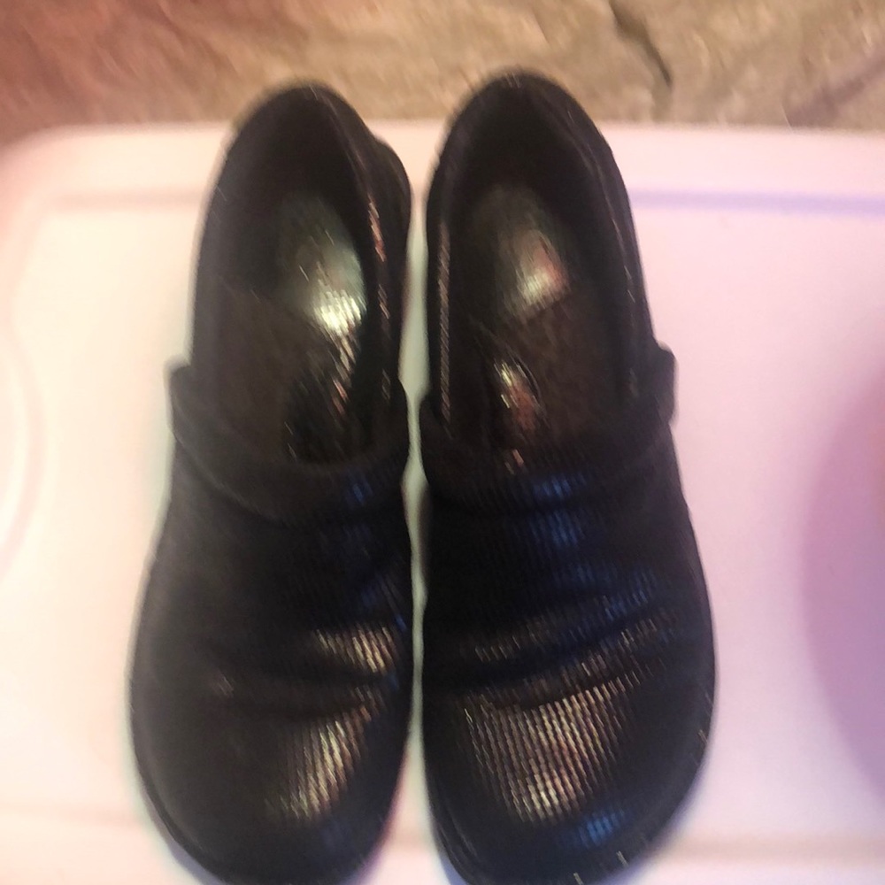 Black clogs - Picture 5 of 8